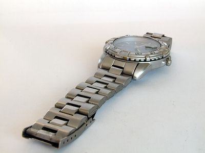 Comment raccourcir un bracelet de montre - conseils pratiques