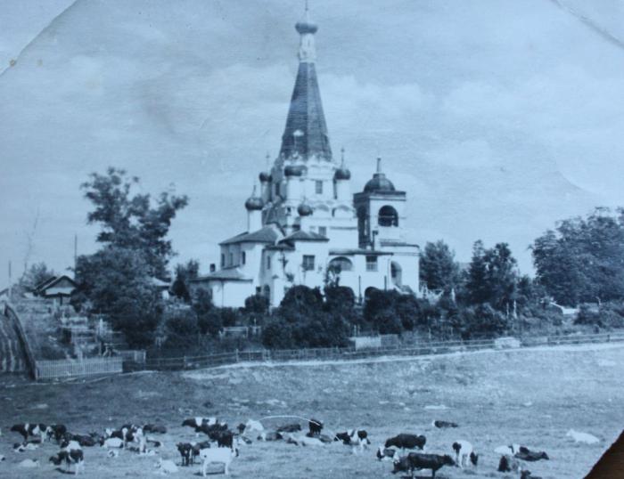 temple de la Sainte Vierge à Medvedkovo