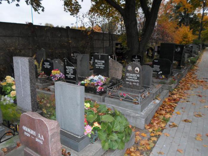 cimetière du Couvent de Novodievitchi à Saint-Pétersbourg