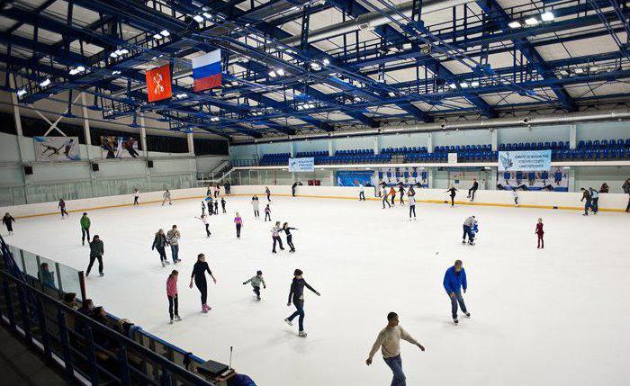 Fermeture de la grande patinoire de Saint-Pétersbourg: vue d'ensemble, services, prix et avis