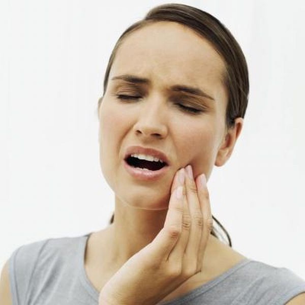Si la dent fait mal, que dois-je faire? Causes et méthodes de traitement