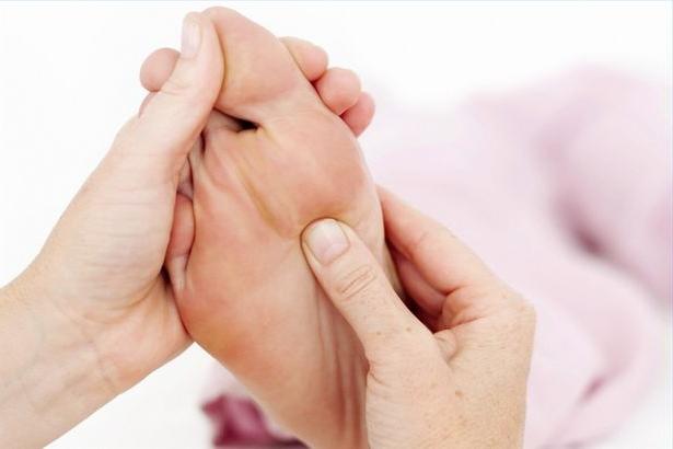 Ostéoarthrose du pied: causes, symptômes et méthodes de traitement